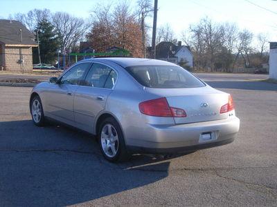 Infiniti G35 2004 photo 2