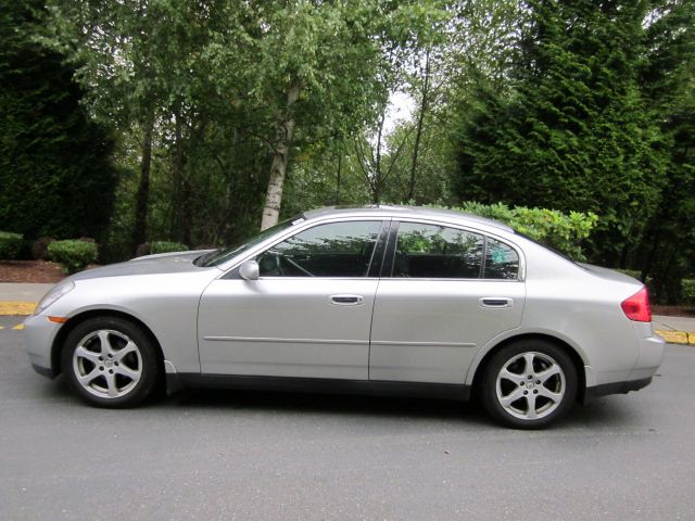 Infiniti G35 2004 photo 1