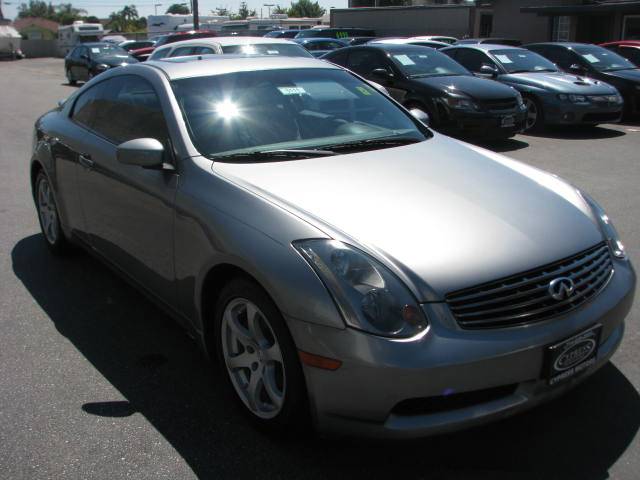 Infiniti G35 2004 photo 1