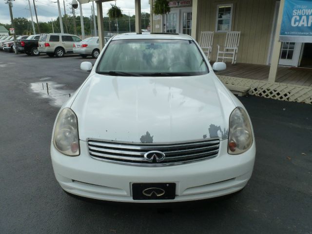 Infiniti G35 2004 photo 2