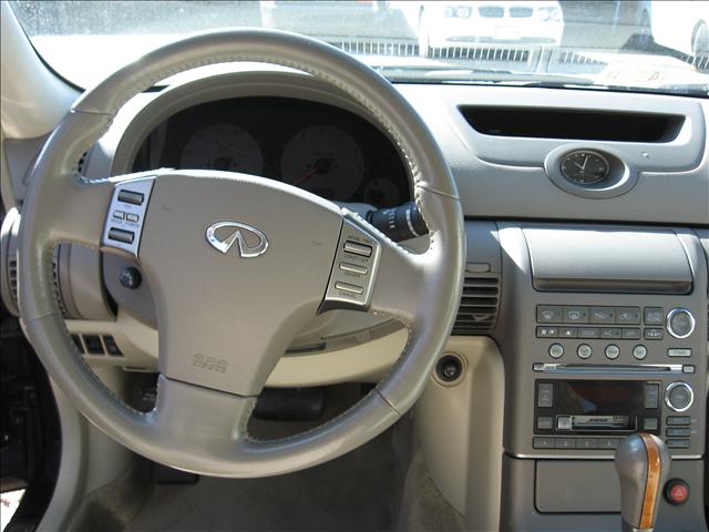 Infiniti G35 2004 photo 3