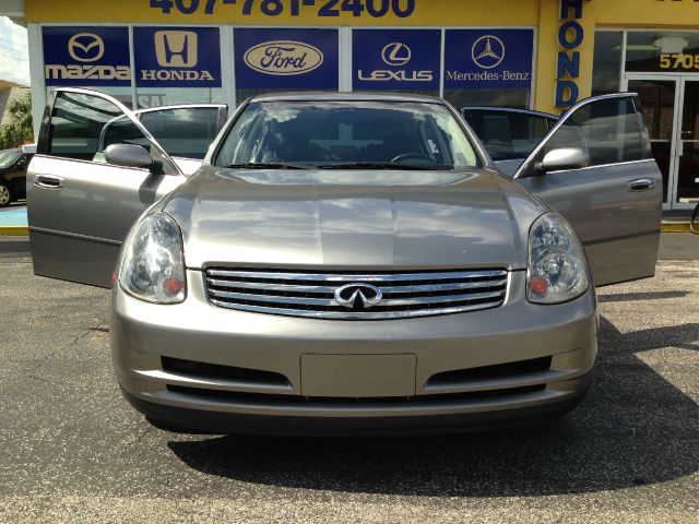 Infiniti G35 2004 photo 11