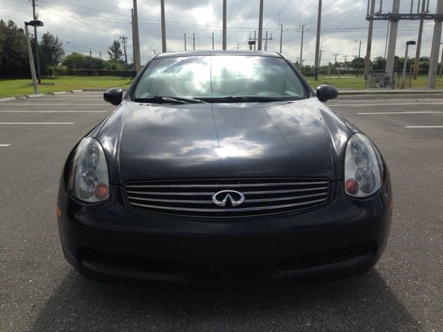 Infiniti G35 2004 photo 3