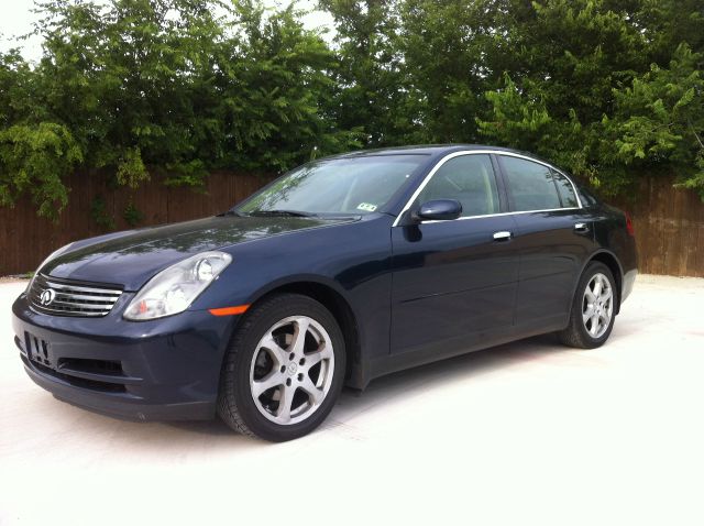 Infiniti G35 2004 photo 1