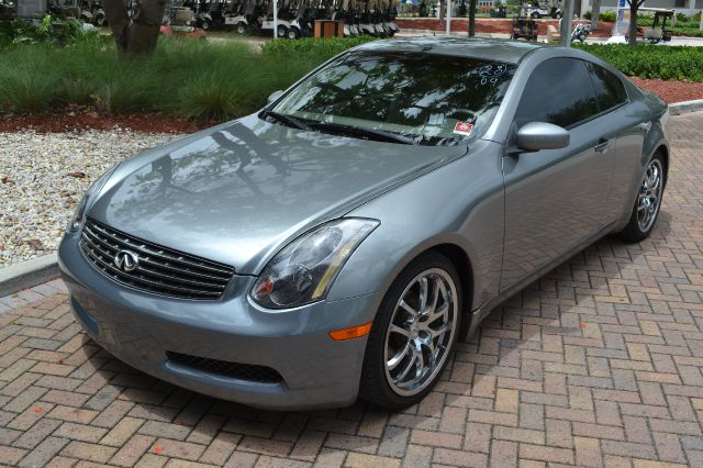 Infiniti G35 2004 photo 10