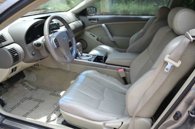 Infiniti G35 2004 photo 18