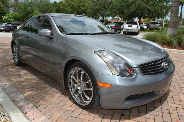 Infiniti G35 2004 photo 4