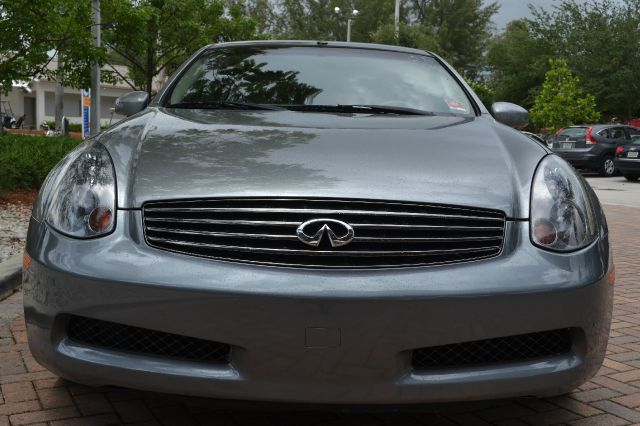 Infiniti G35 2004 photo 9