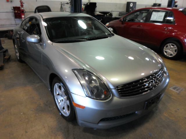 Infiniti G35 2004 photo 4