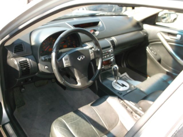 Infiniti G35 2004 photo 4