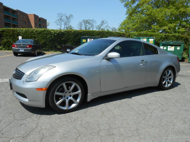 Infiniti G35 2004 photo 10