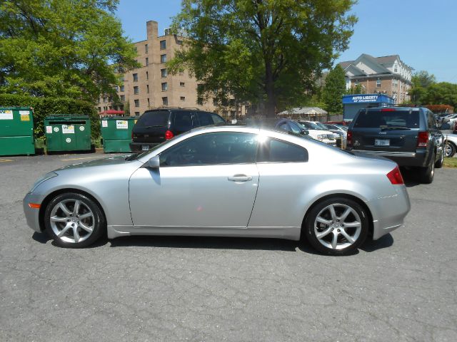 Infiniti G35 2004 photo 4