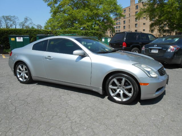 Infiniti G35 2004 photo 8