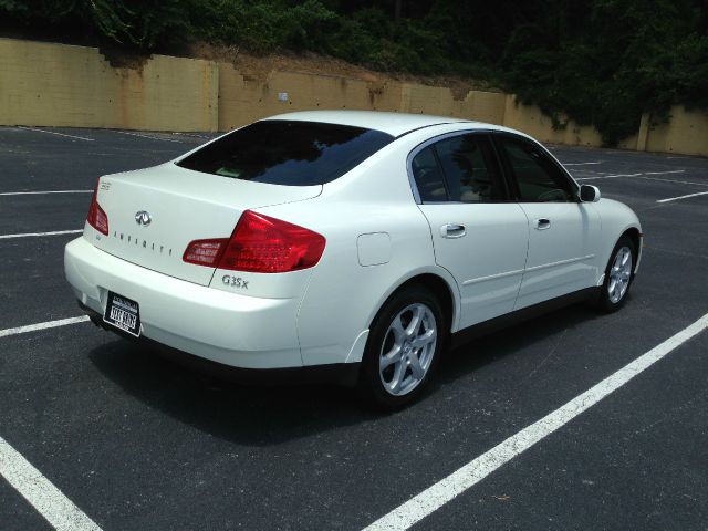 Infiniti G35 2004 photo 3