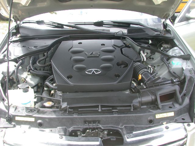 Infiniti G35 2004 photo 5