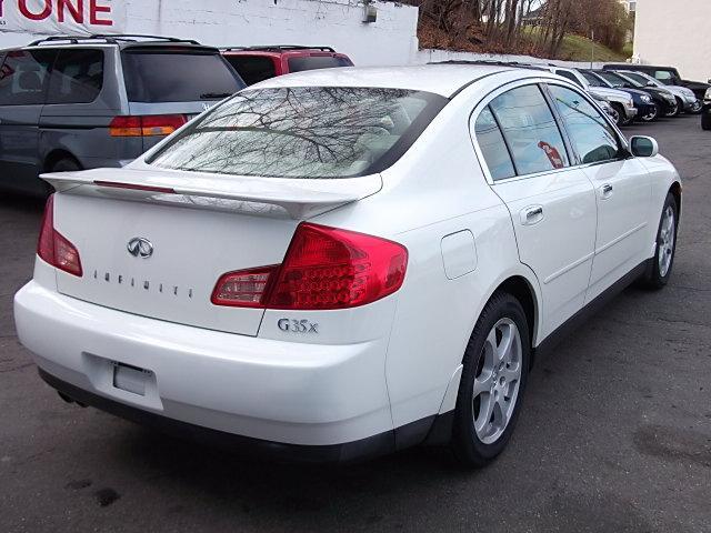 Infiniti G35 2004 photo 4