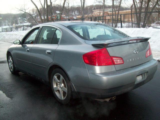 Infiniti G35 2004 photo 1