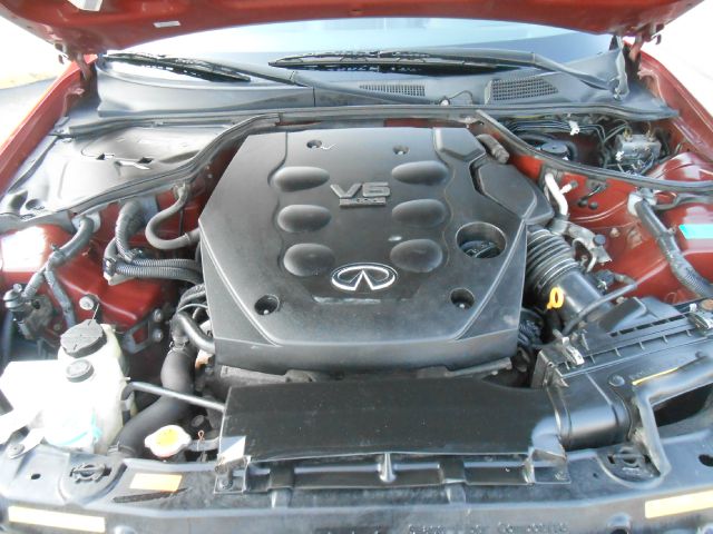 Infiniti G35 2004 photo 19