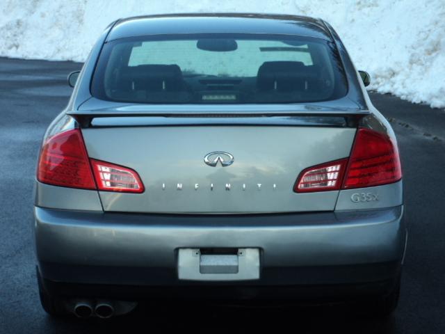 Infiniti G35 2004 photo 2