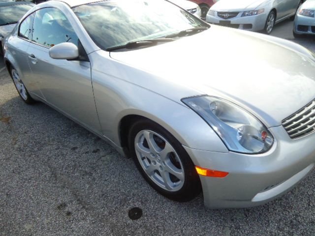 Infiniti G35 2004 photo 2