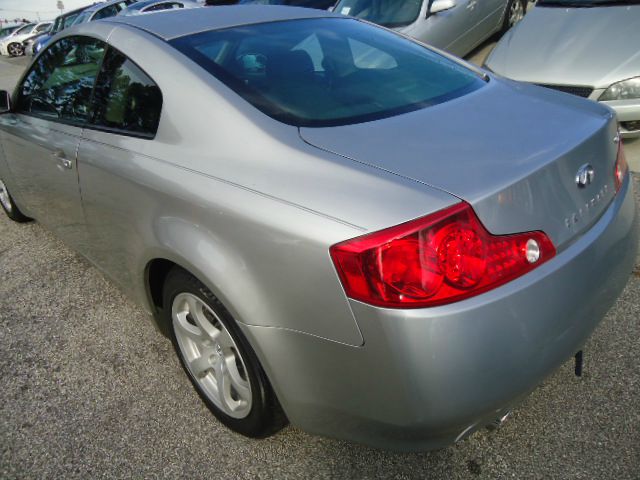 Infiniti G35 2004 photo 4