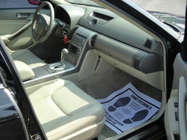 Infiniti G35 2004 photo 1