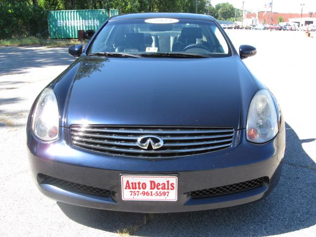 Infiniti G35 2004 photo 2