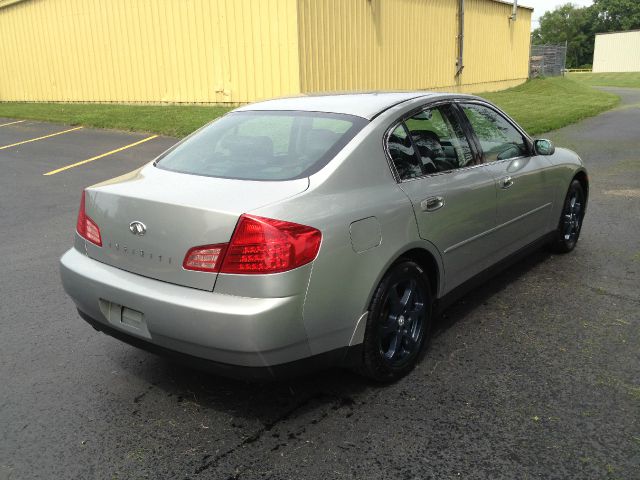 Infiniti G35 2004 photo 1