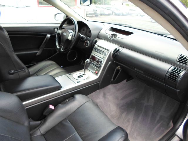 Infiniti G35 2004 photo 2