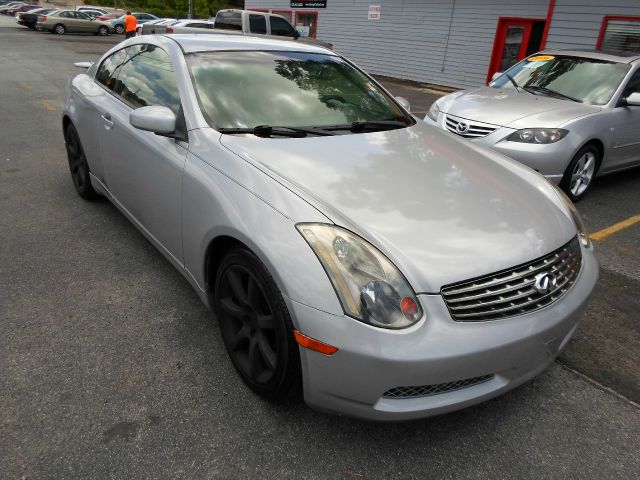 Infiniti G35 2004 photo 8