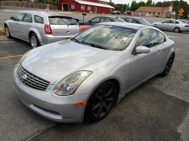 Infiniti G35 2004 photo 9