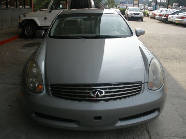 Infiniti G35 2004 photo 2