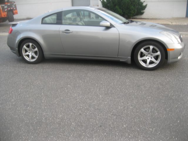 Infiniti G35 2004 photo 1