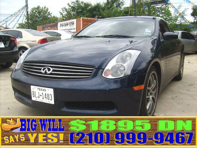 Infiniti G35 XL 12-passenger Coupe