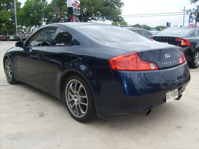 Infiniti G35 2004 photo 2