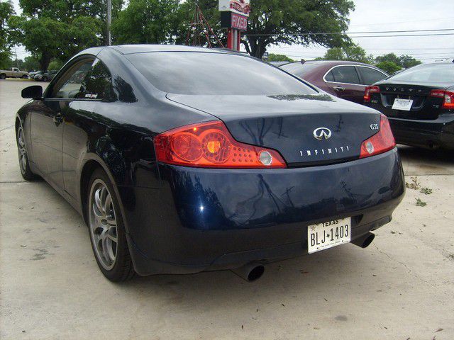 Infiniti G35 2004 photo 4