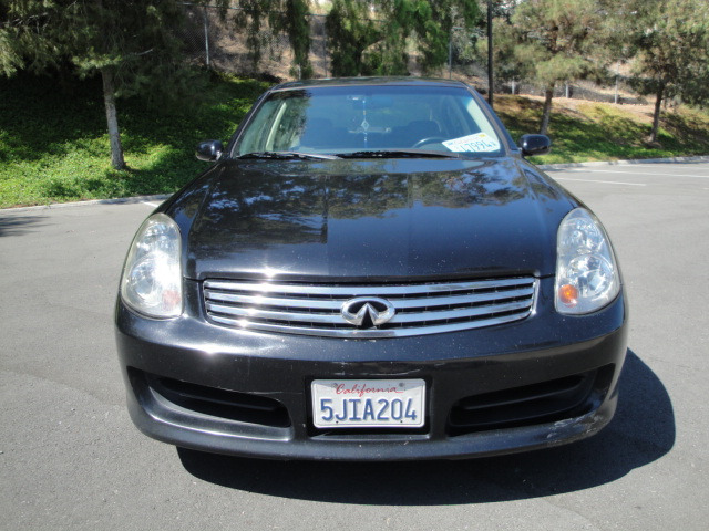 Infiniti G35 2004 photo 3