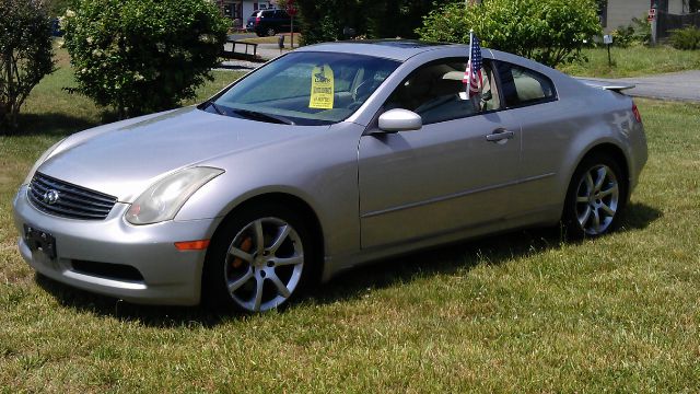 Infiniti G35 2004 photo 12