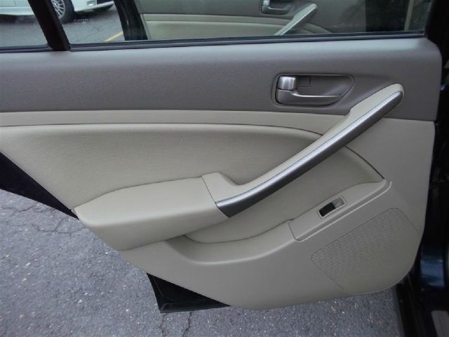 Infiniti G35 2004 photo 14