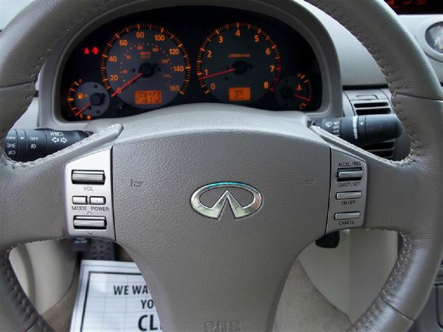 Infiniti G35 2004 photo 26