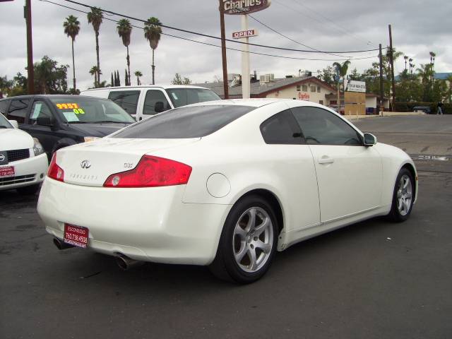 Infiniti G35 2004 photo 3