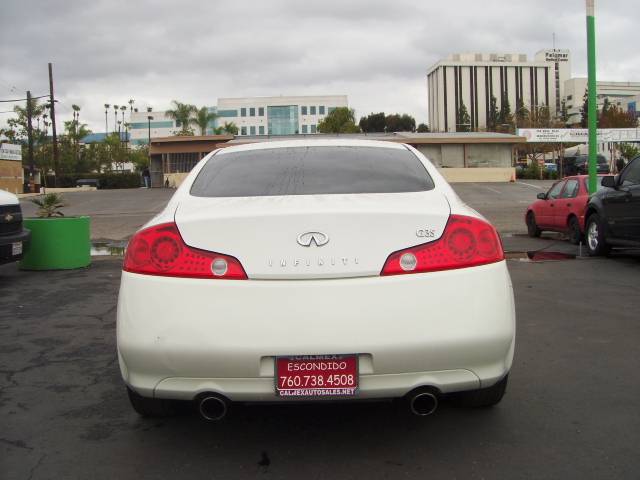 Infiniti G35 2004 photo 4