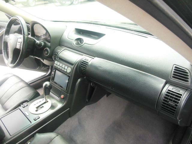 Infiniti G35 2004 photo 11