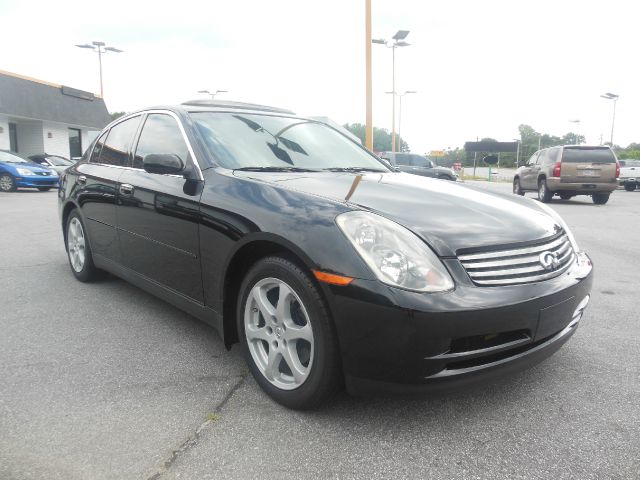 Infiniti G35 2004 photo 12