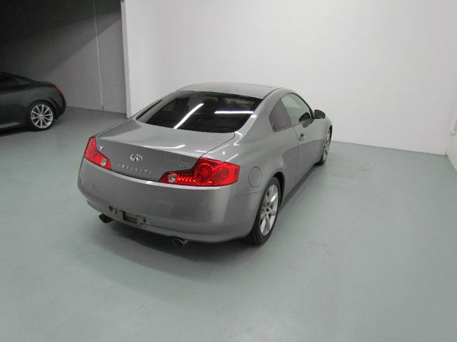 Infiniti G35 2004 photo 11