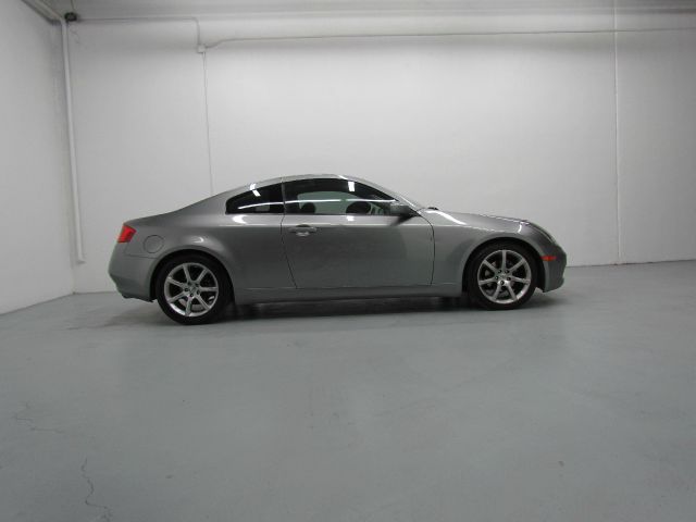 Infiniti G35 2004 photo 25