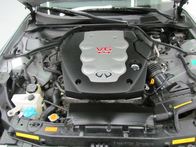 Infiniti G35 2004 photo 4