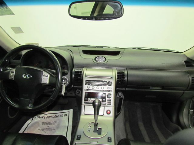 Infiniti G35 2004 photo 7