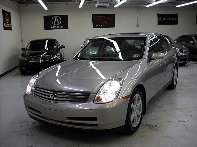 Infiniti G35 2004 photo 0