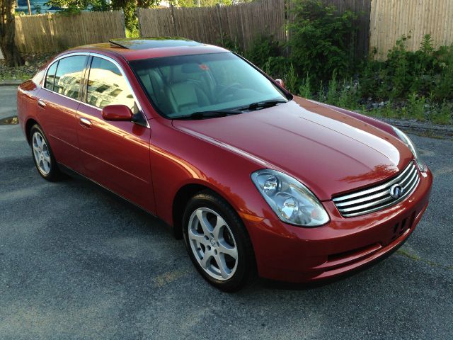 Infiniti G35 2004 photo 4